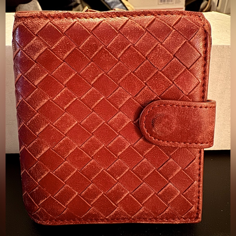 Bottega Veneta Burgundy Woven Leather Wallet- Preloved rare color